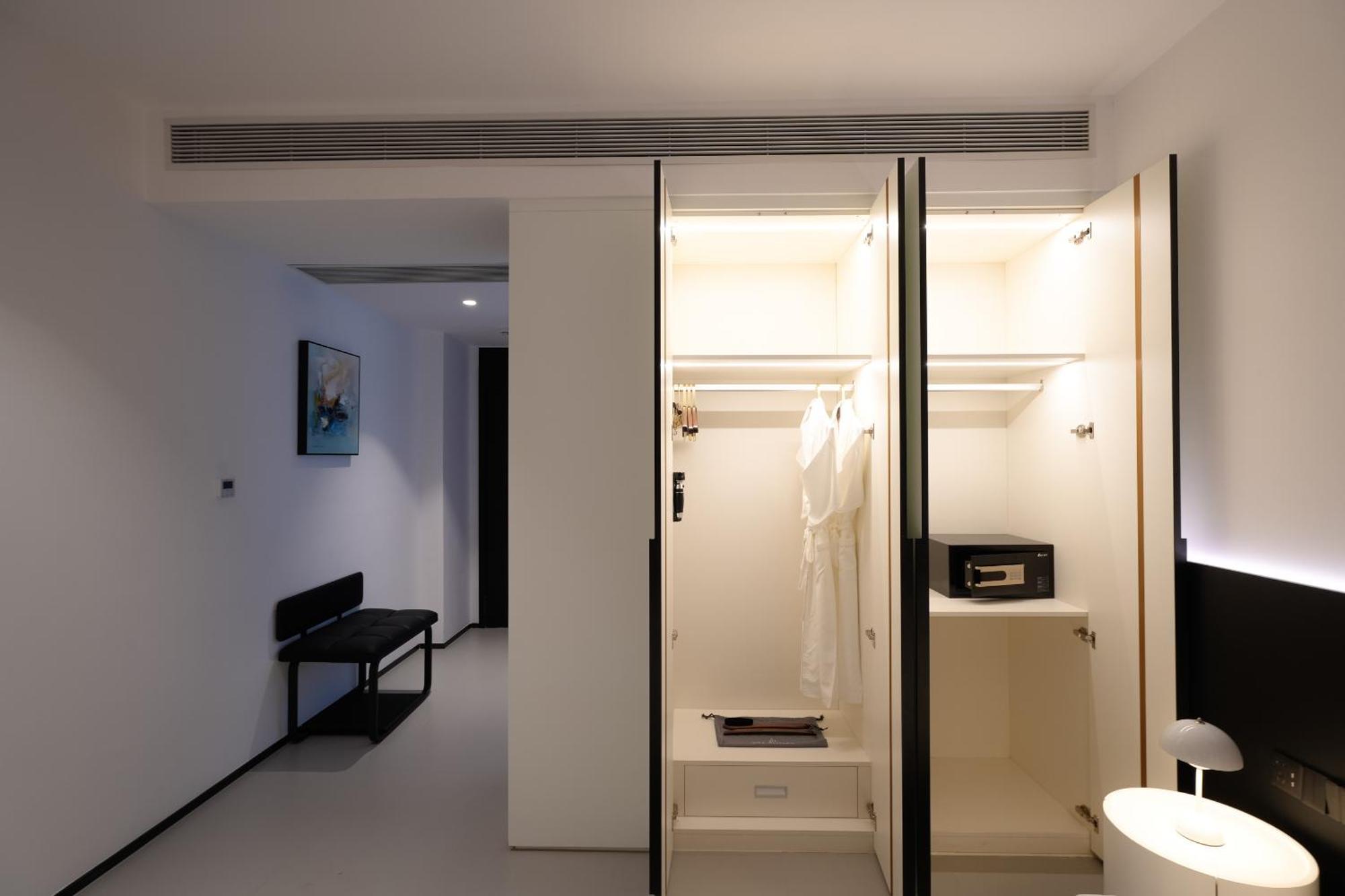 One Riviera Hotel And Residences Ban Souanmone Buitenkant foto