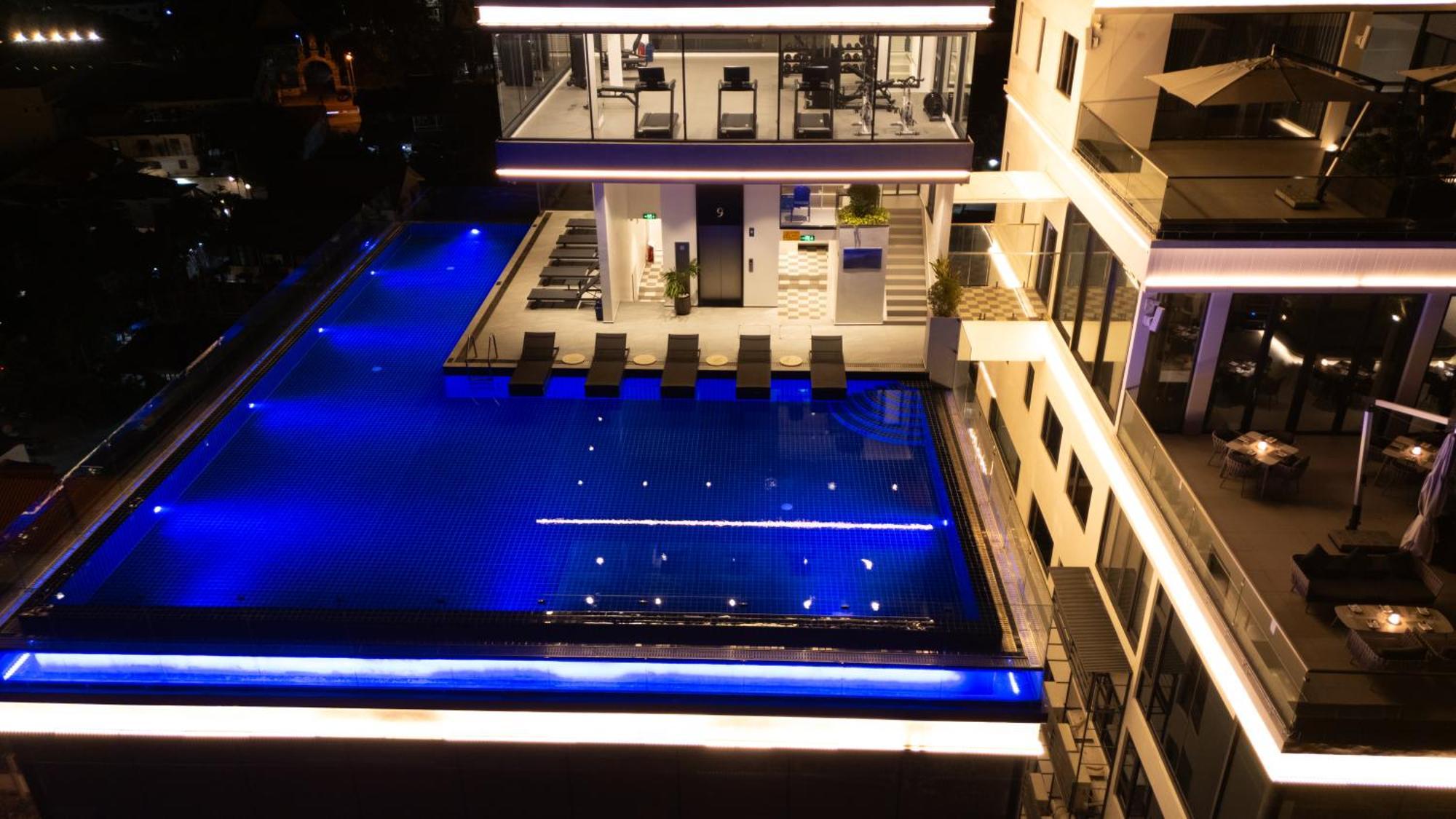 One Riviera Hotel And Residences Ban Souanmone Buitenkant foto